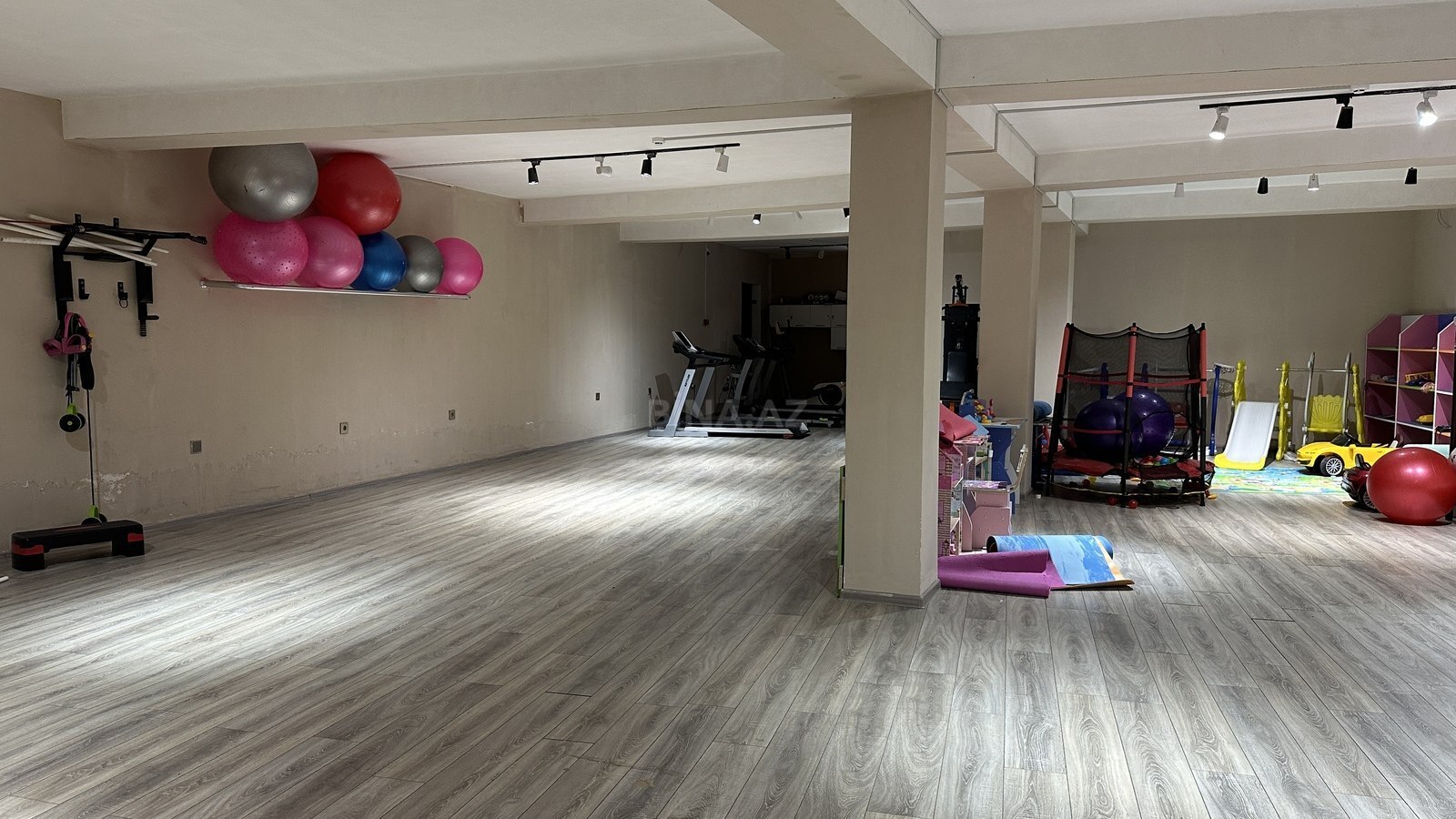 15 otaqlı Ofis, Xaçmaz r., Xaçmaz