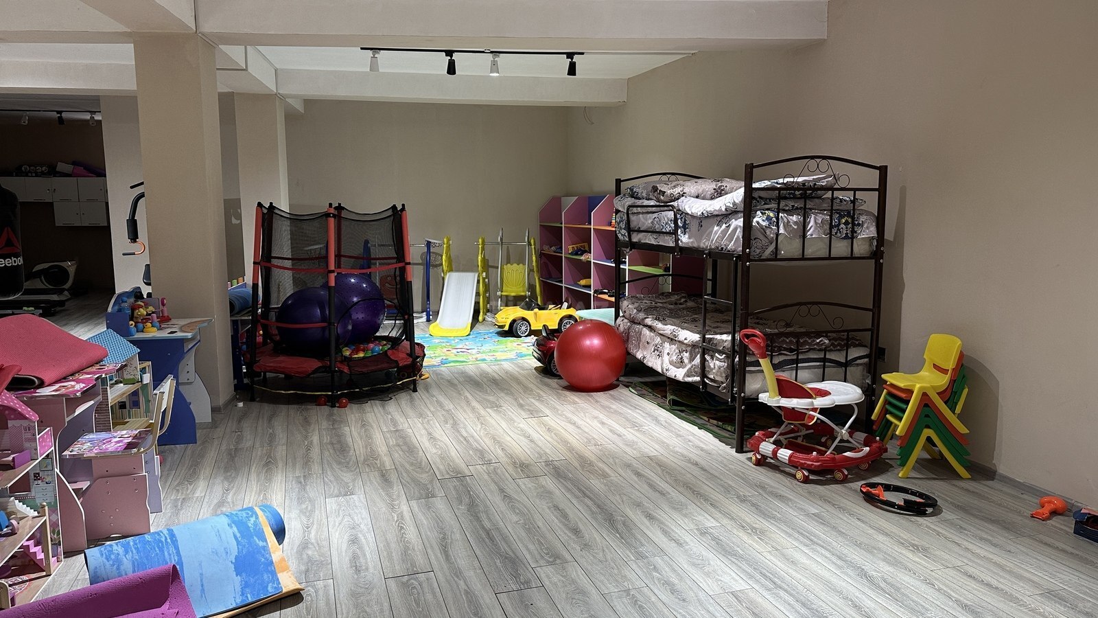 15 otaqlı Ofis, Xaçmaz r., Xaçmaz