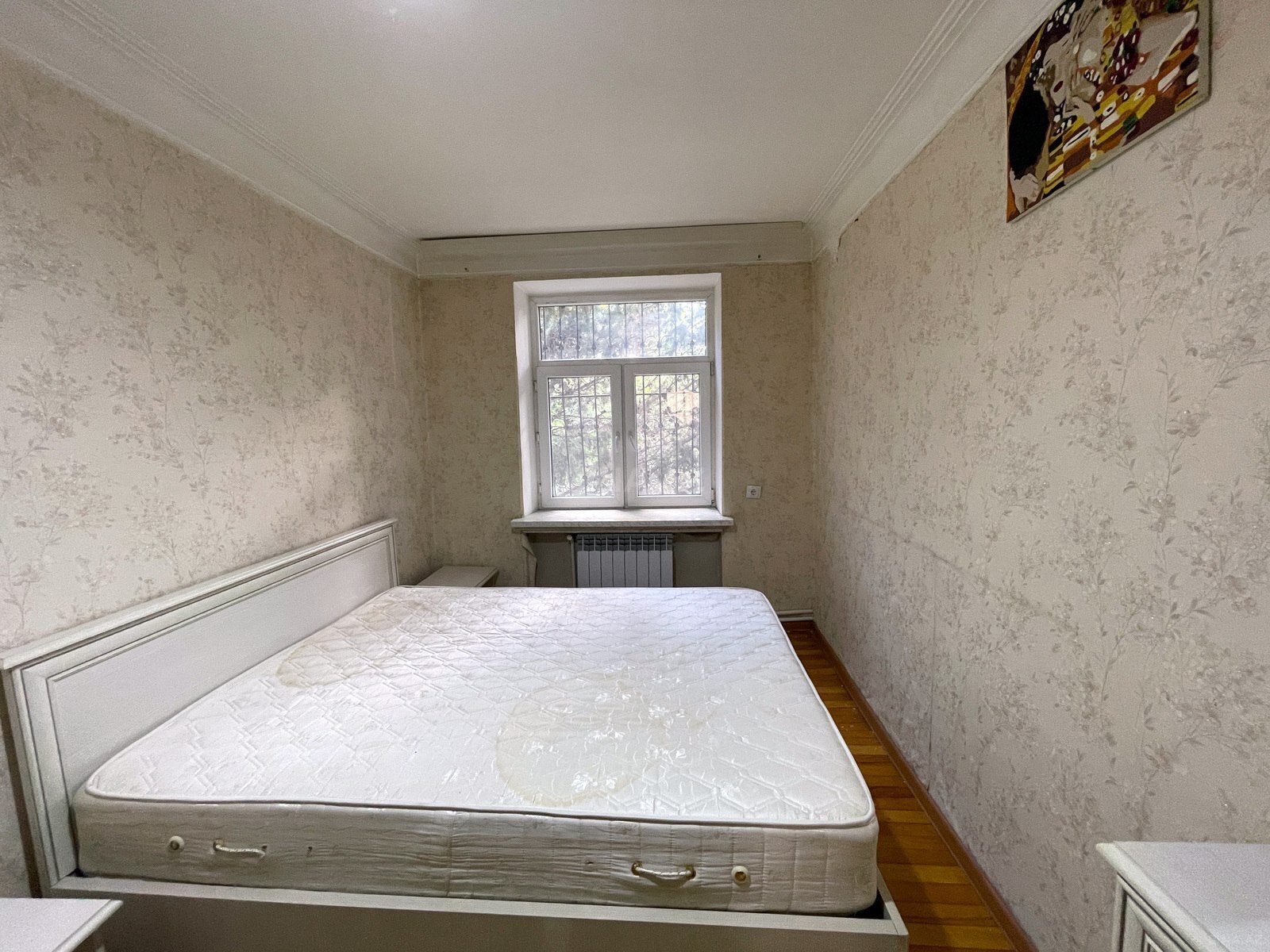 3 otaqlı Köhnə tikili, Elmlər Akademiyası m., Bakı