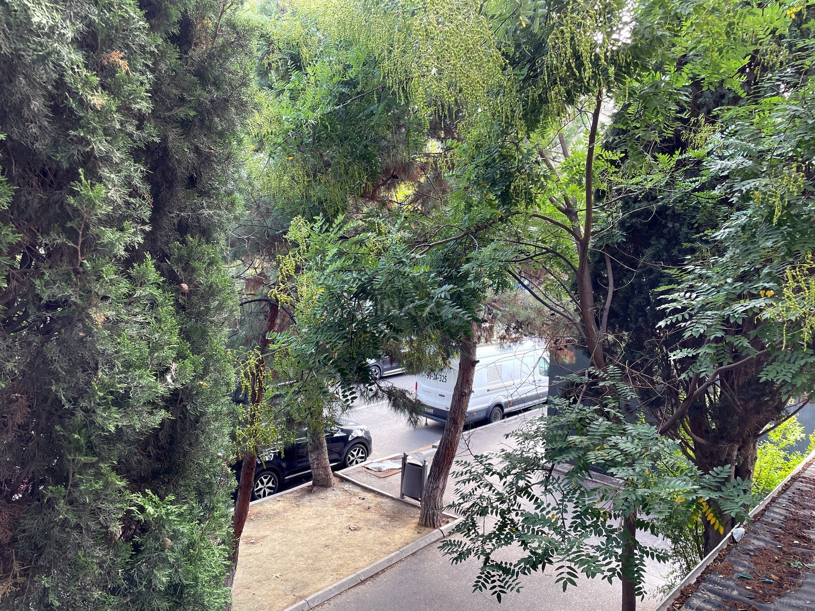 3 otaqlı Köhnə tikili, Elmlər Akademiyası m., Bakı