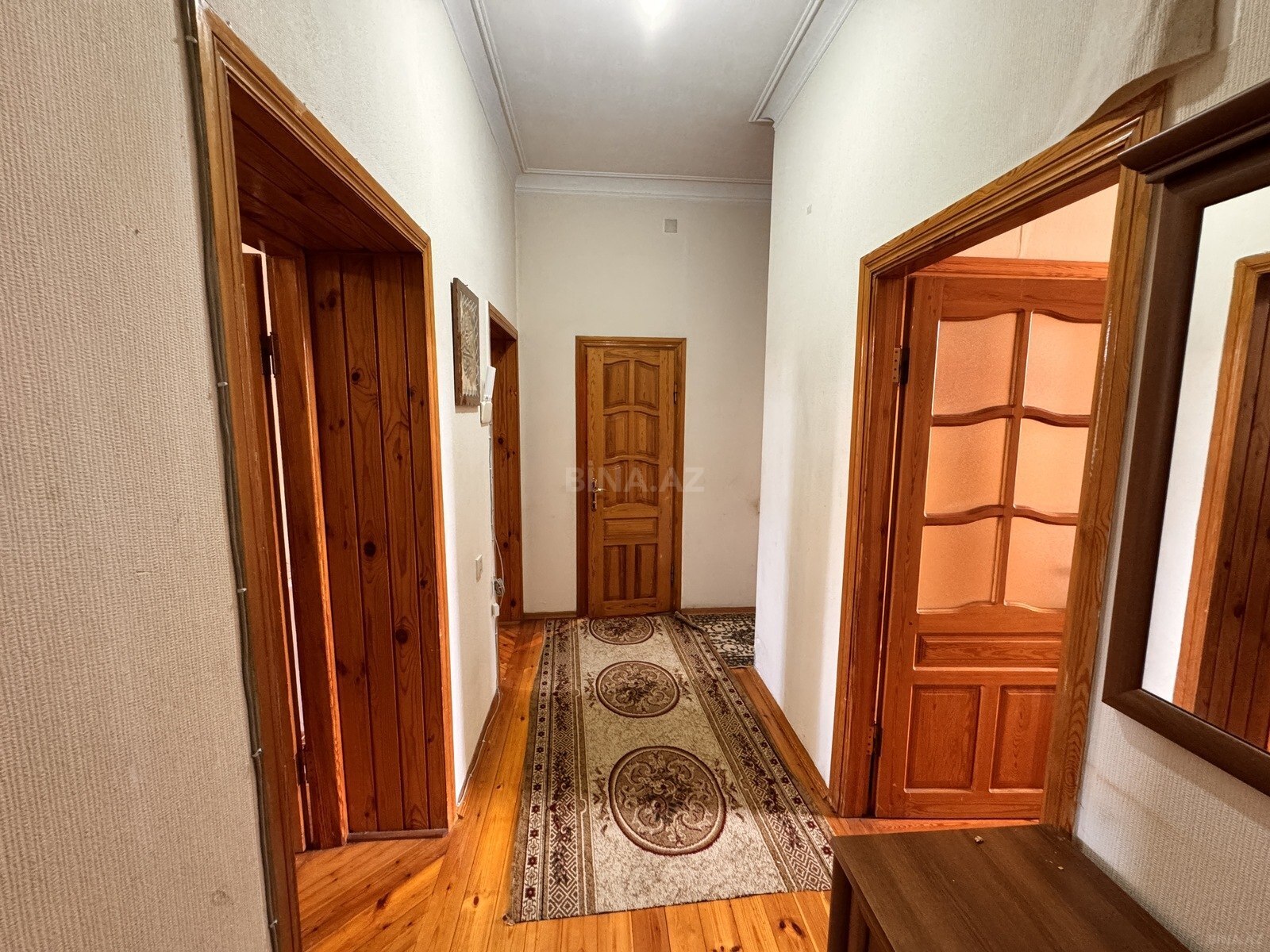 3 otaqlı Köhnə tikili, Qara Qarayev m., Bakı