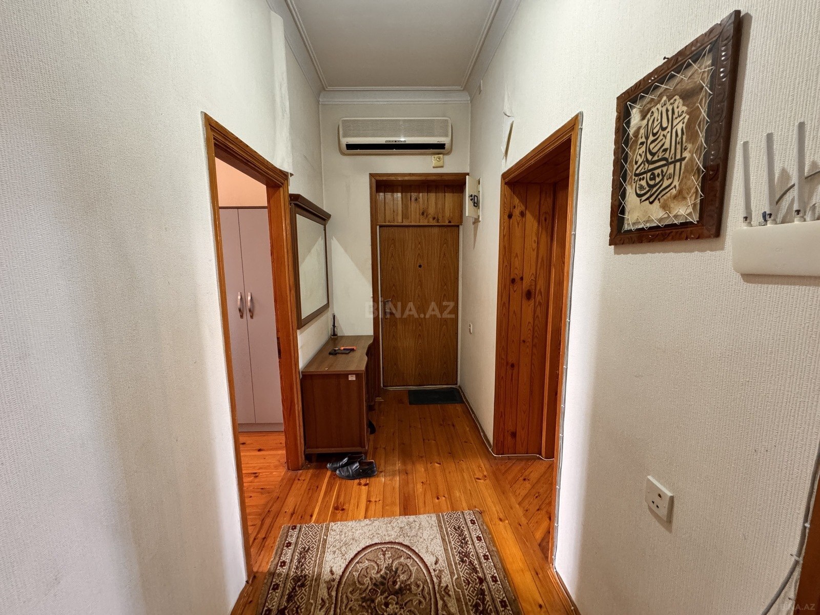 3 otaqlı Köhnə tikili, Qara Qarayev m., Bakı