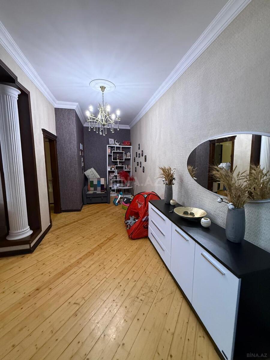 3 otaqlı Yeni tikili, Memar Əcəmi m., Bakı