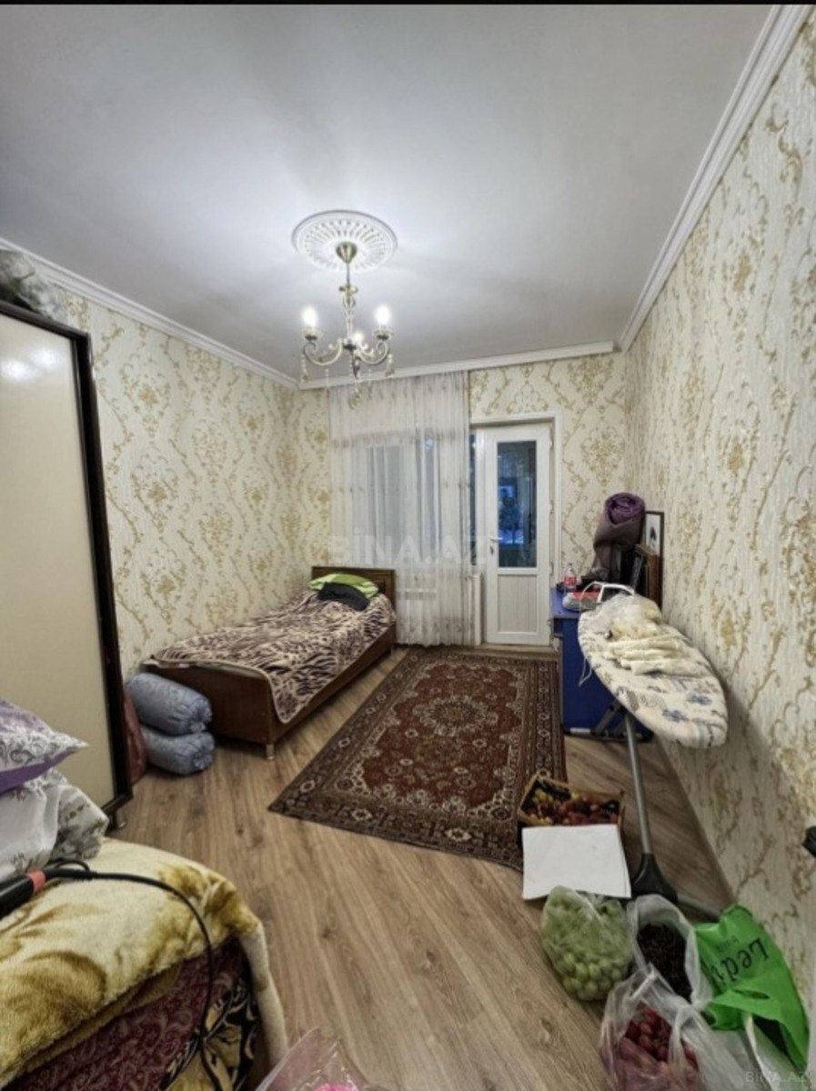 4 otaqlı Köhnə tikili, Azadlıq Prospekti m., Bakı