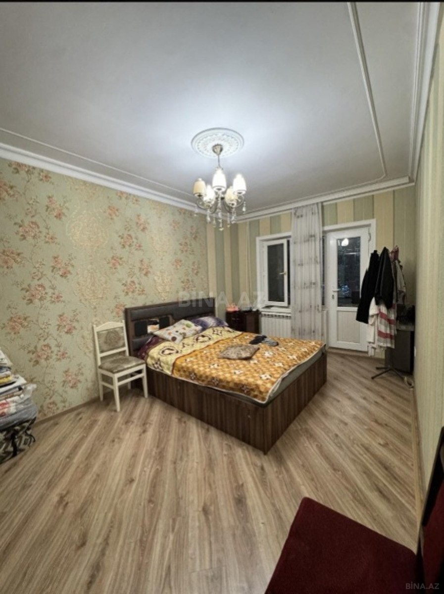 4 otaqlı Köhnə tikili, Azadlıq Prospekti m., Bakı