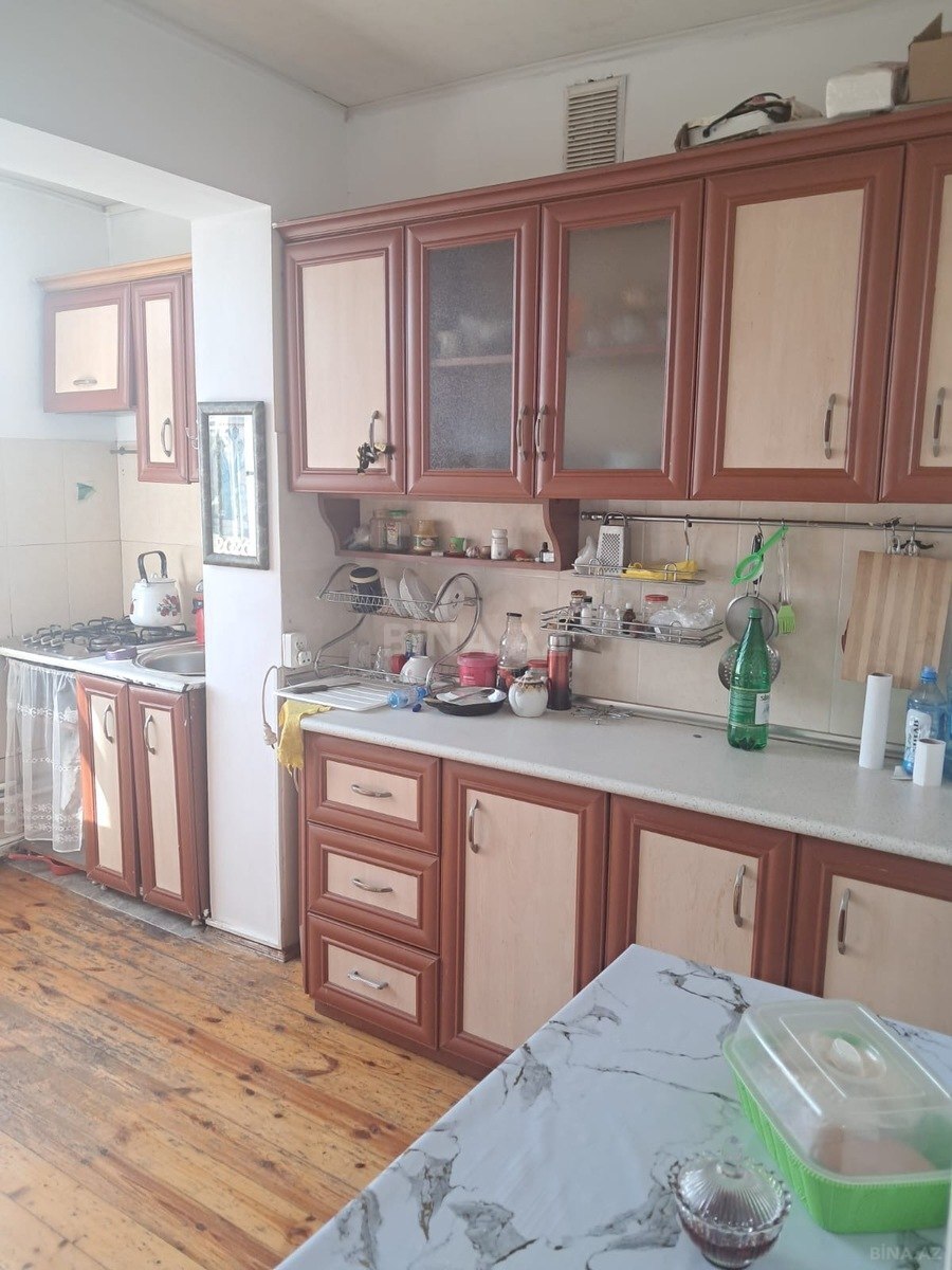 2 otaqlı Köhnə tikili, Əhmədli m., Bakı