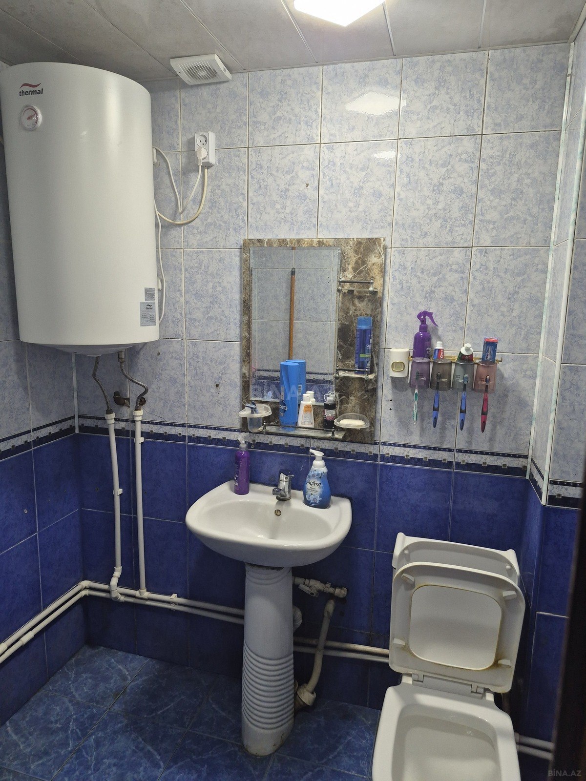 3 otaqlı Köhnə tikili, Neftçilər m., Bakı