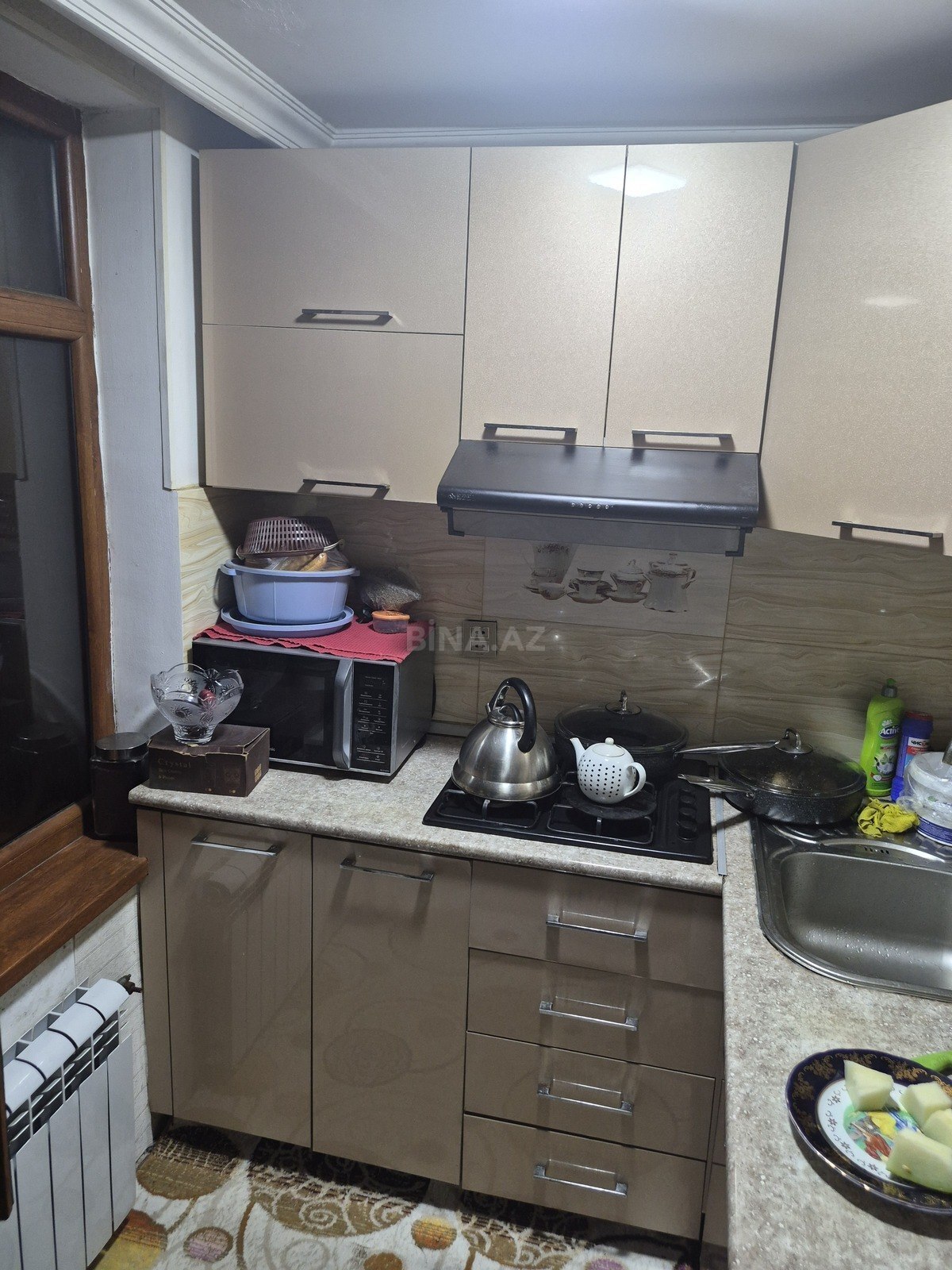 3 otaqlı Köhnə tikili, Neftçilər m., Bakı