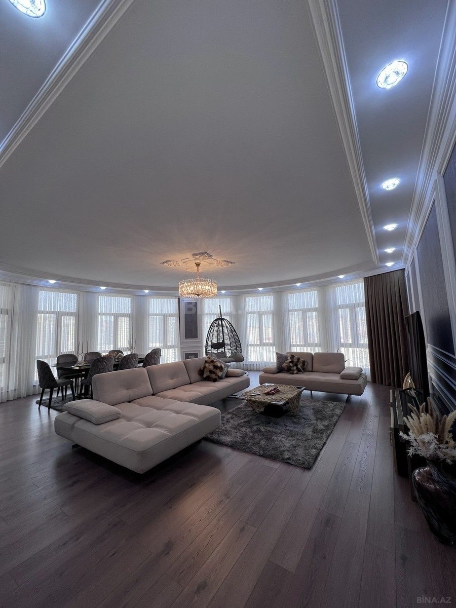 3 otaqlı, 157.0 m², Ağ şəhər