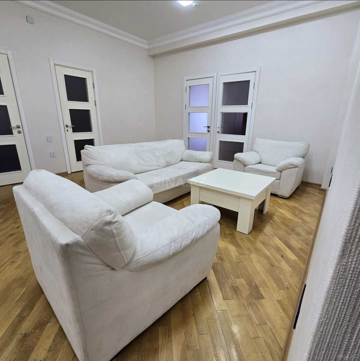 3 otaqlı, 120.0 m², Şah İsmayıl Xətai