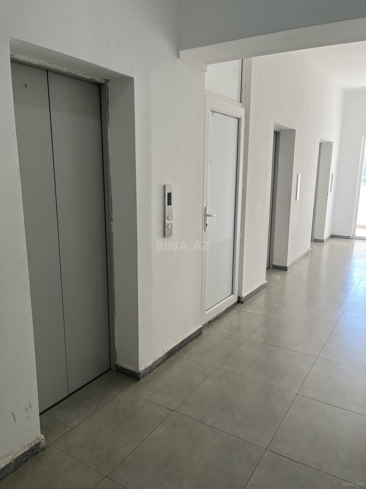 2 otaqlı Yeni tikili, Qara Qarayev m., Bakı