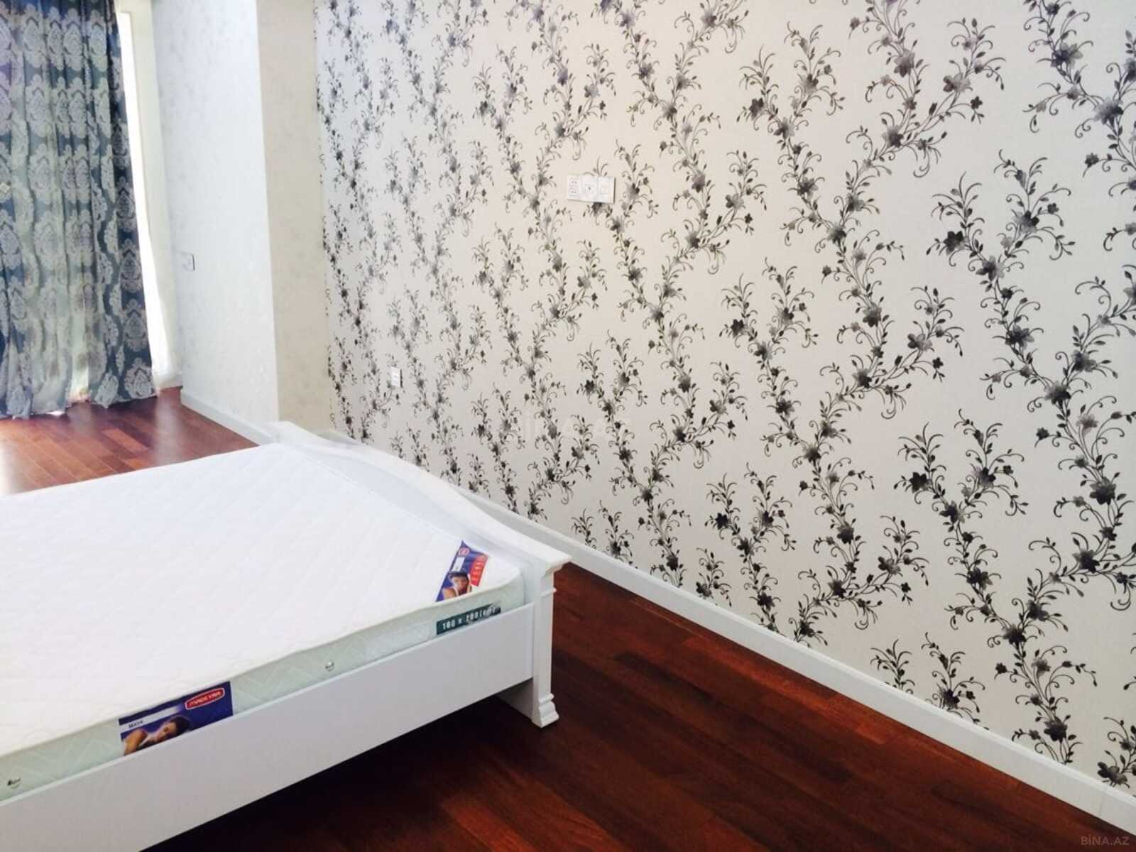 3 otaqlı Yeni tikili, Şah İsmayıl Xətai m., Bakı