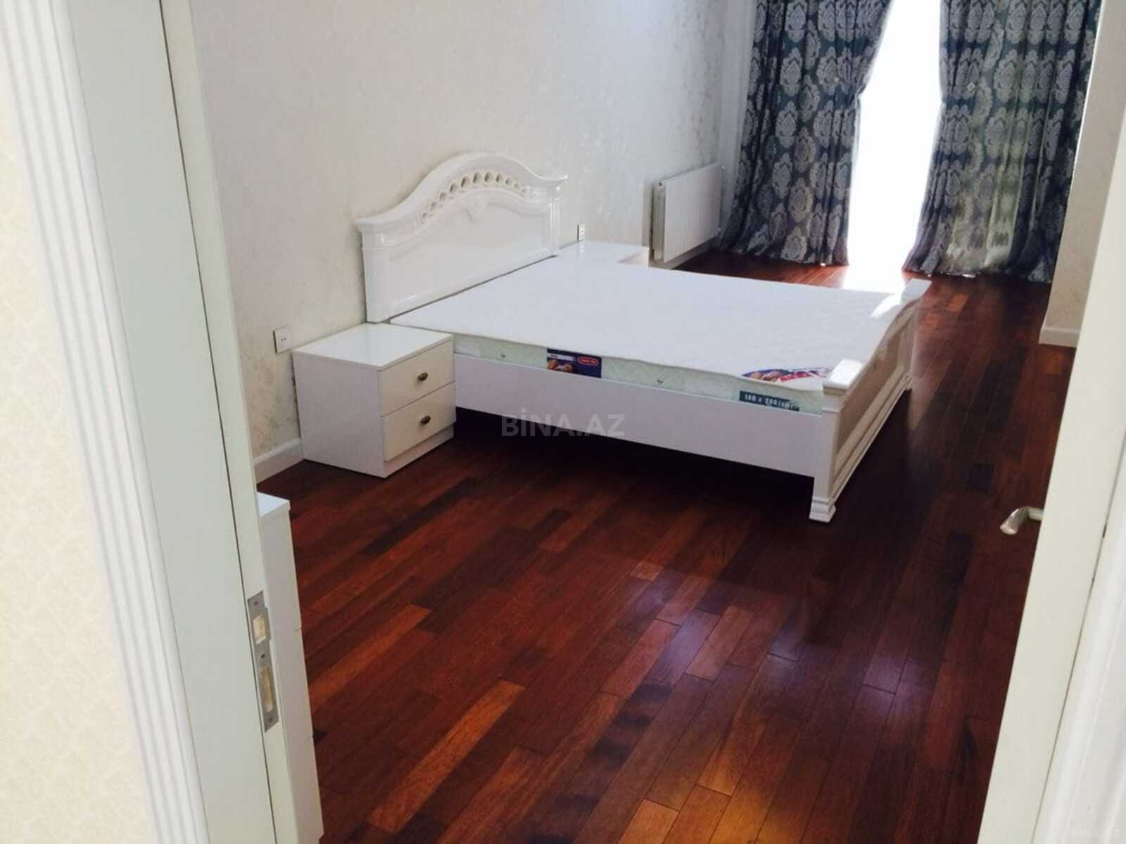 3 otaqlı Yeni tikili, Şah İsmayıl Xətai m., Bakı