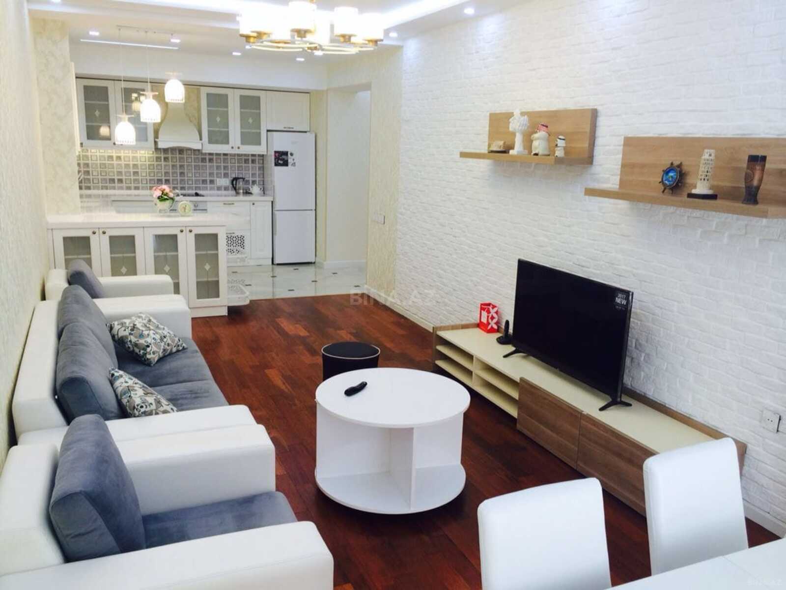 3 otaqlı Yeni tikili, Şah İsmayıl Xətai m., Bakı