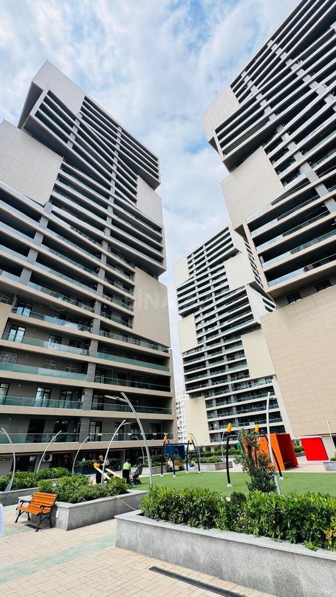 2 otaqlı, 99.0 m², 8 Noyabr