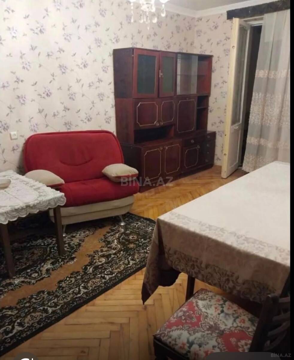 2 otaqlı Köhnə tikili, İnşaatçılar m., Bakı
