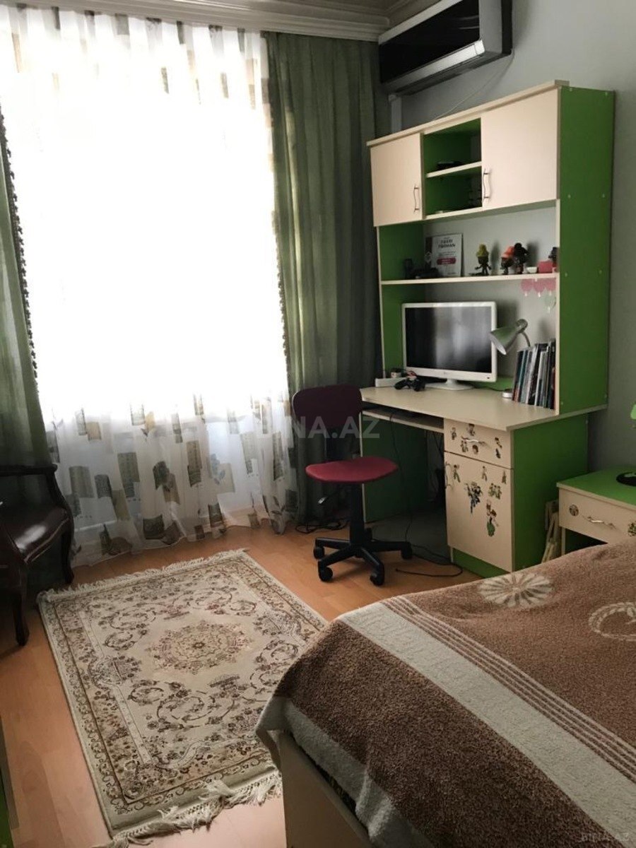 5 otaqlı Köhnə tikili, Əhmədli q., Bakı