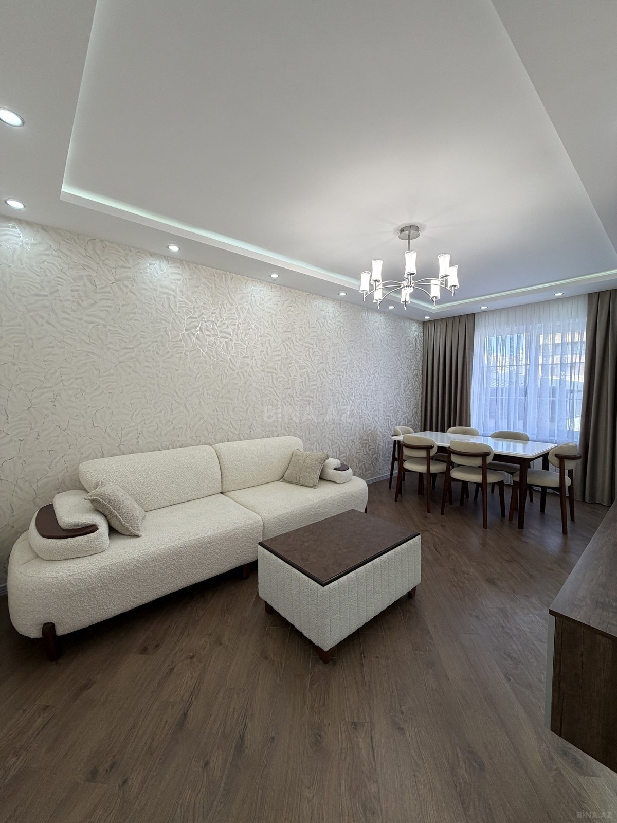 3 otaqlı Köhnə tikili, Əhmədli m., Bakı