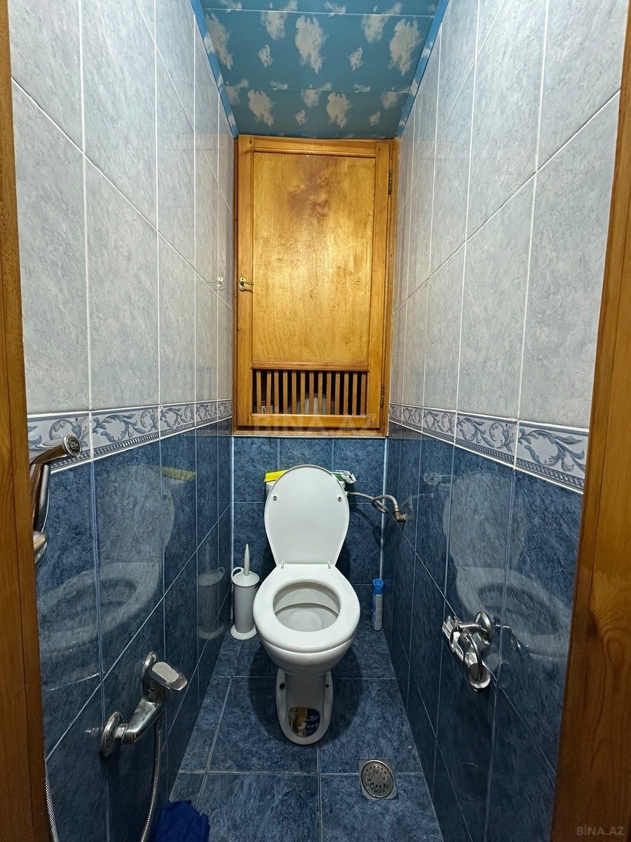 3 otaqlı Köhnə tikili, Xalqlar Dostluğu m., Bakı