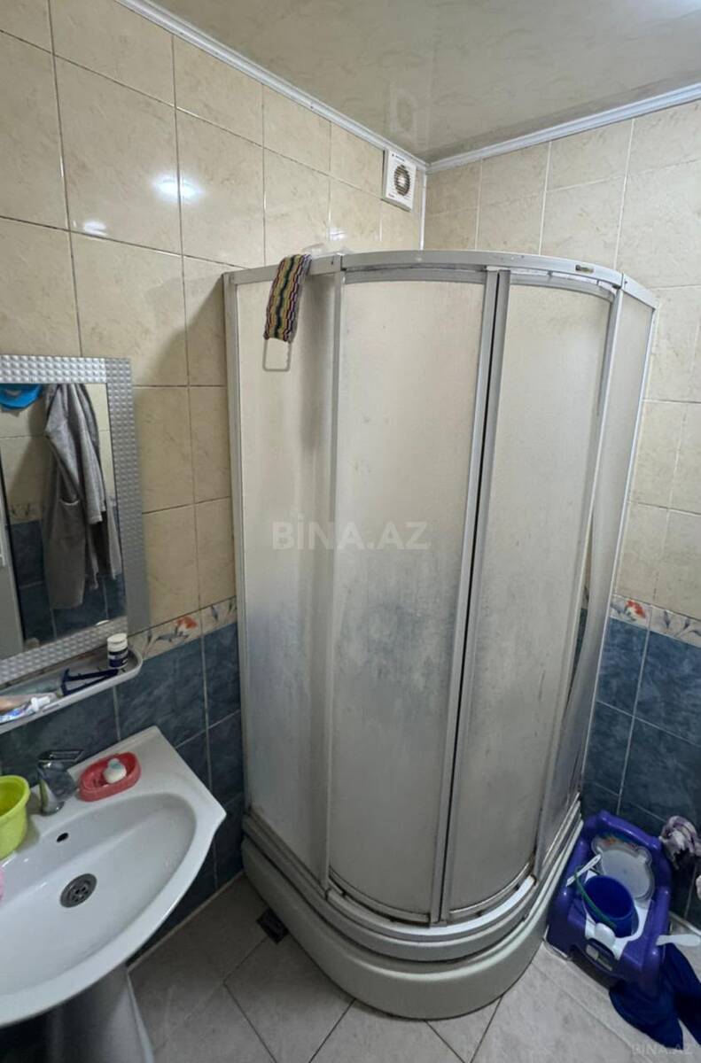 2 otaqlı Köhnə tikili, Memar Əcəmi m., Bakı