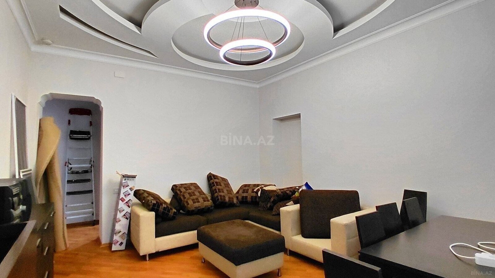 3 otaqlı Köhnə tikili, Sahil m., Bakı