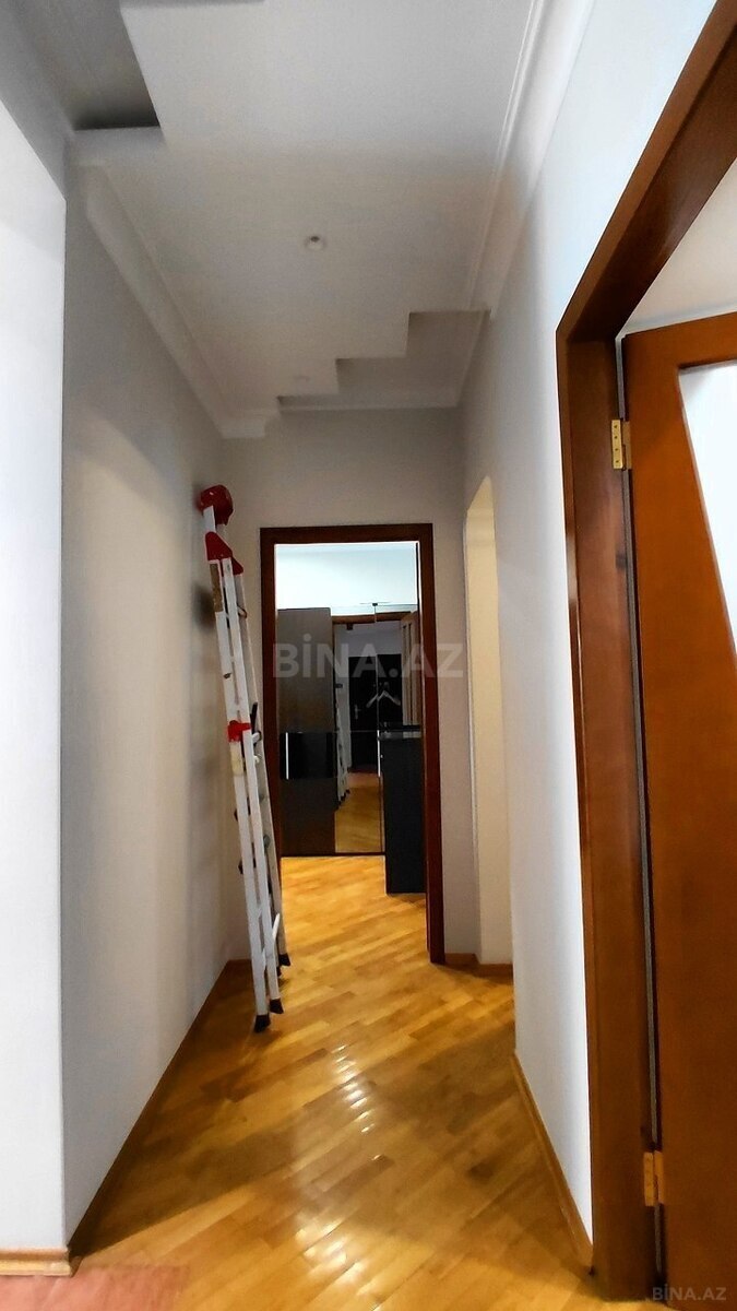 3 otaqlı Köhnə tikili, Sahil m., Bakı