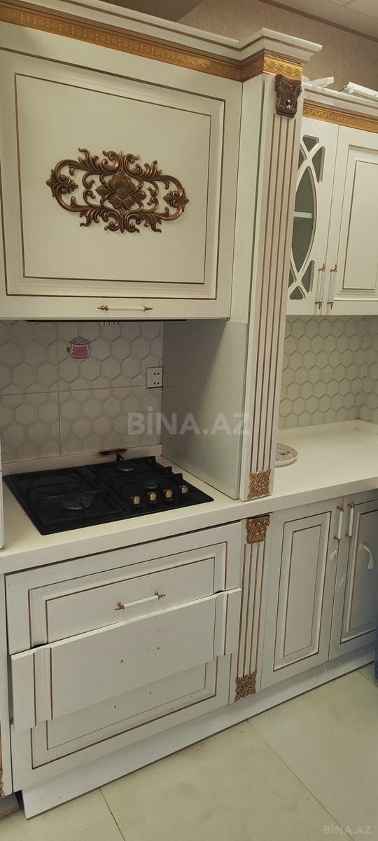 3 otaqlı Yeni tikili, Xırdalan