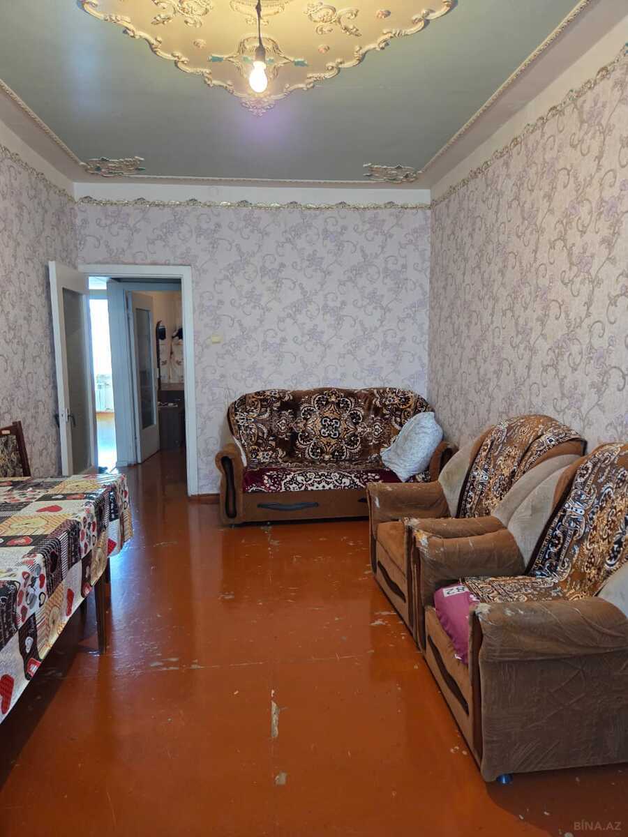 2 otaqlı Köhnə tikili, Neftçilər m., Bakı