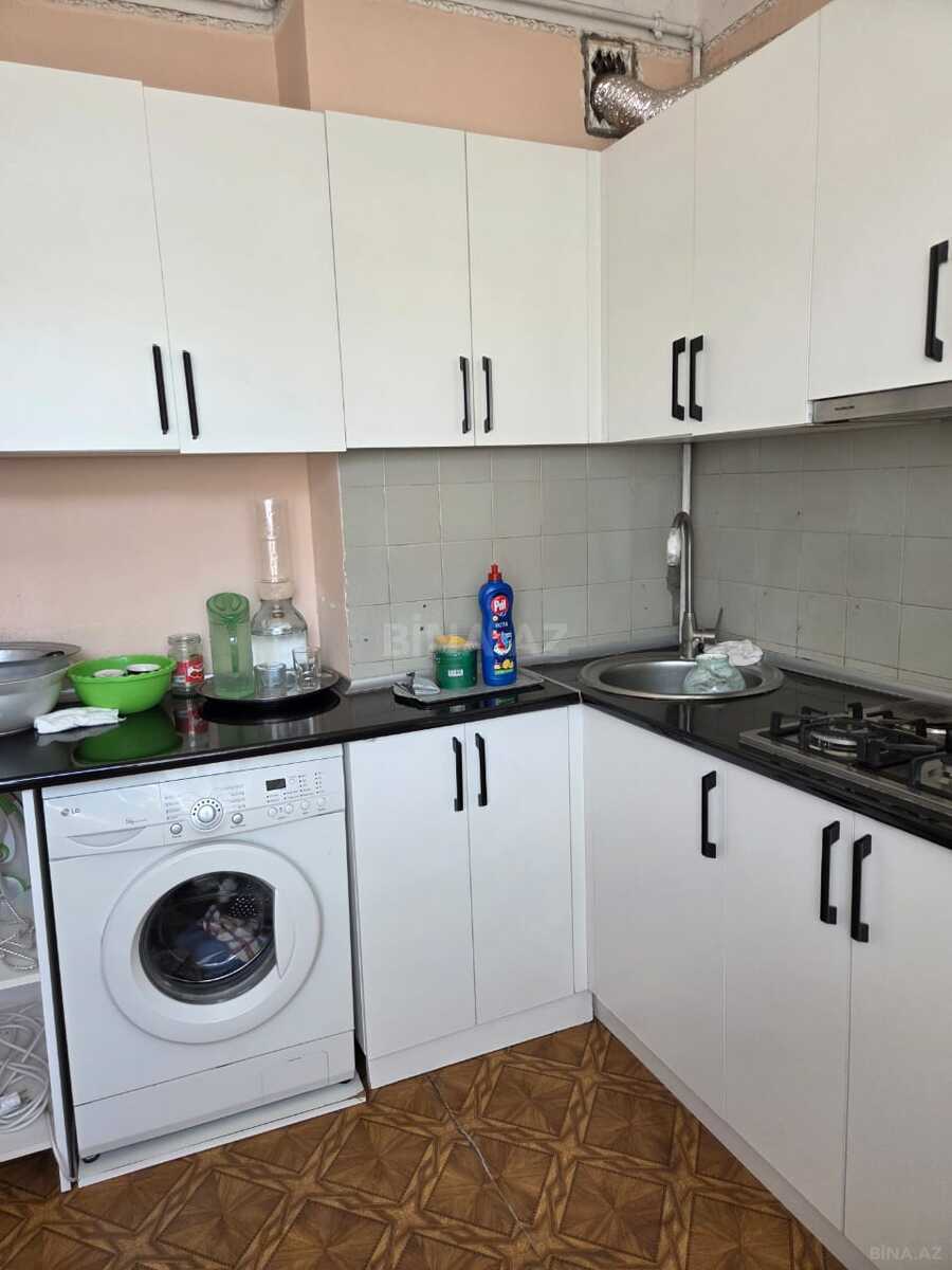 2 otaqlı Köhnə tikili, Neftçilər m., Bakı