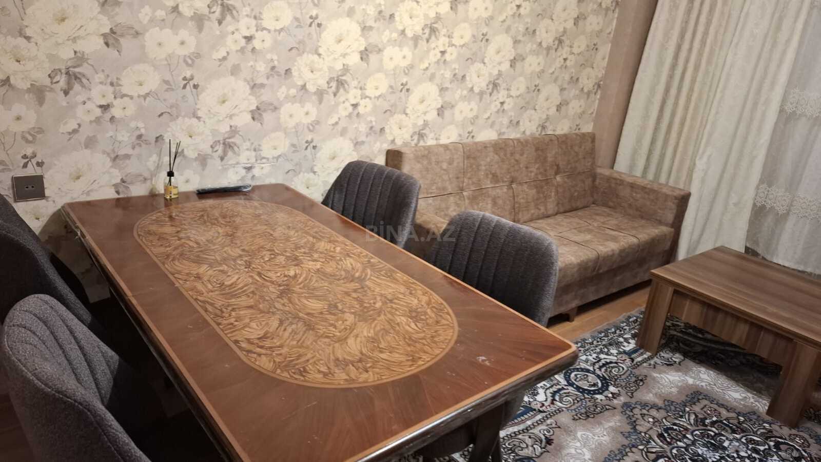 2 otaqlı Yeni tikili, Xırdalan