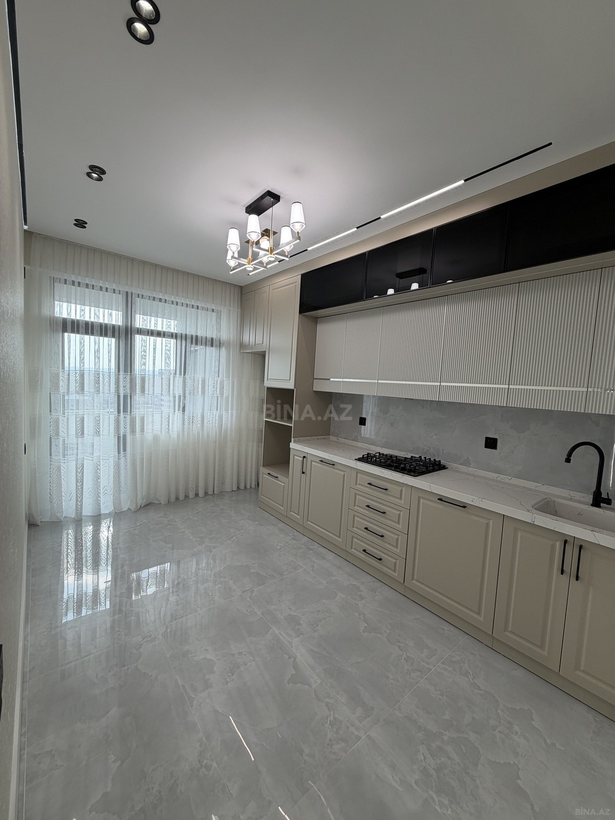 3 otaqlı Yeni tikili, Neftçilər m., Bakı
