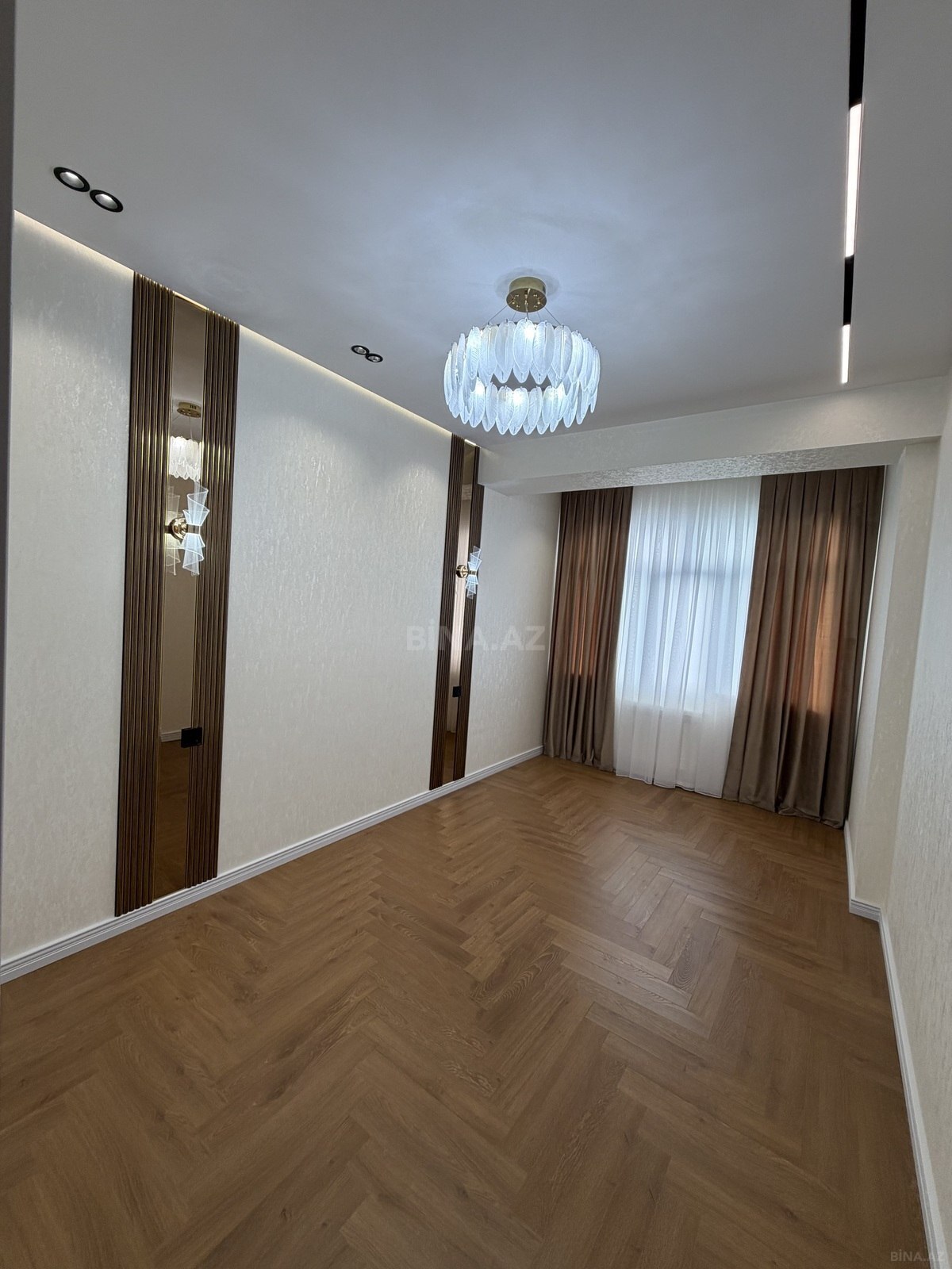 3 otaqlı Yeni tikili, Neftçilər m., Bakı