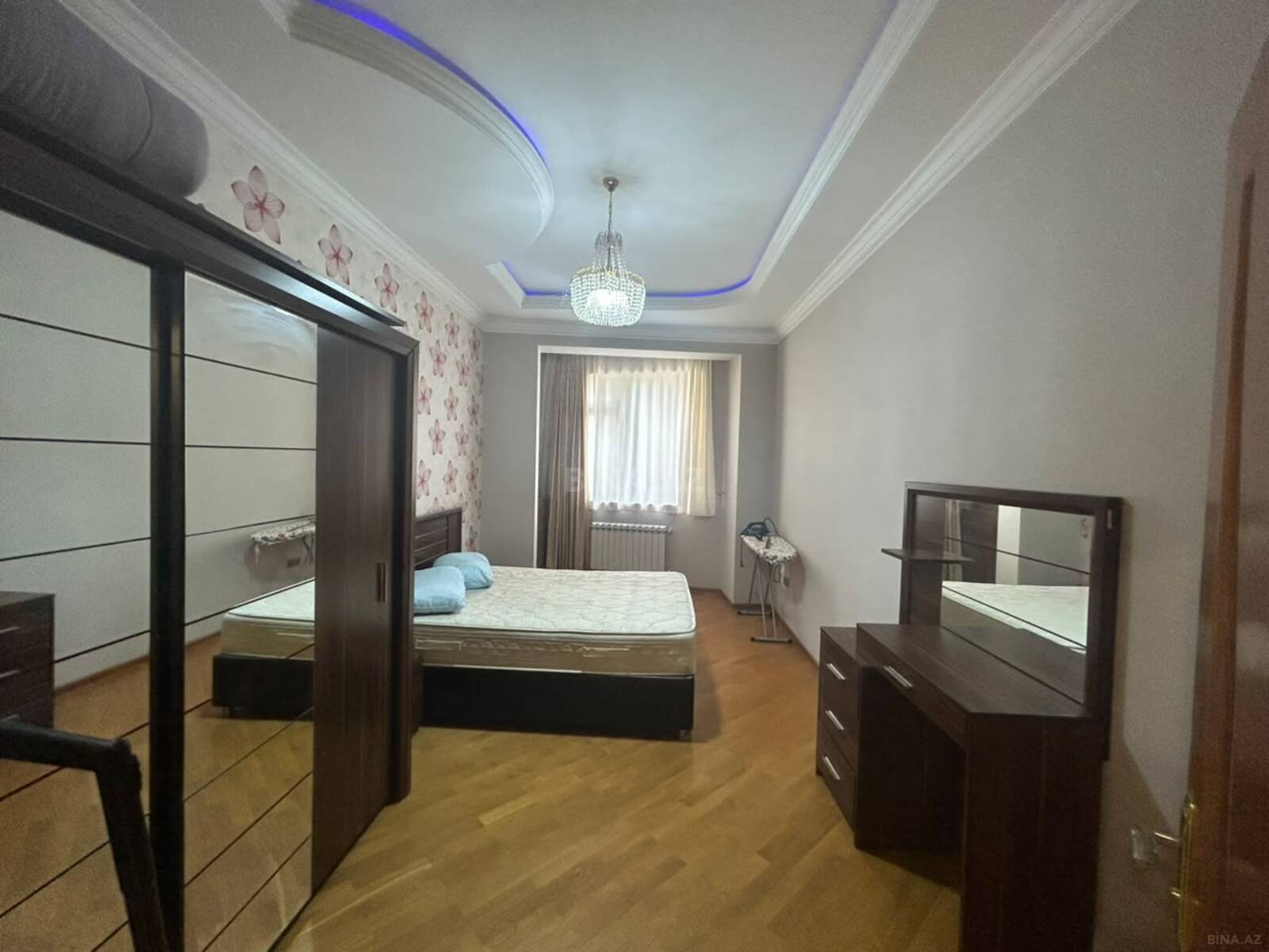 3 otaqlı Yeni tikili, 8 Noyabr m., Bakı