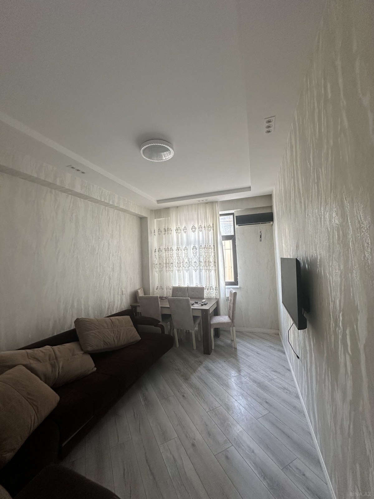 2 otaqlı Yeni tikili, Xırdalan