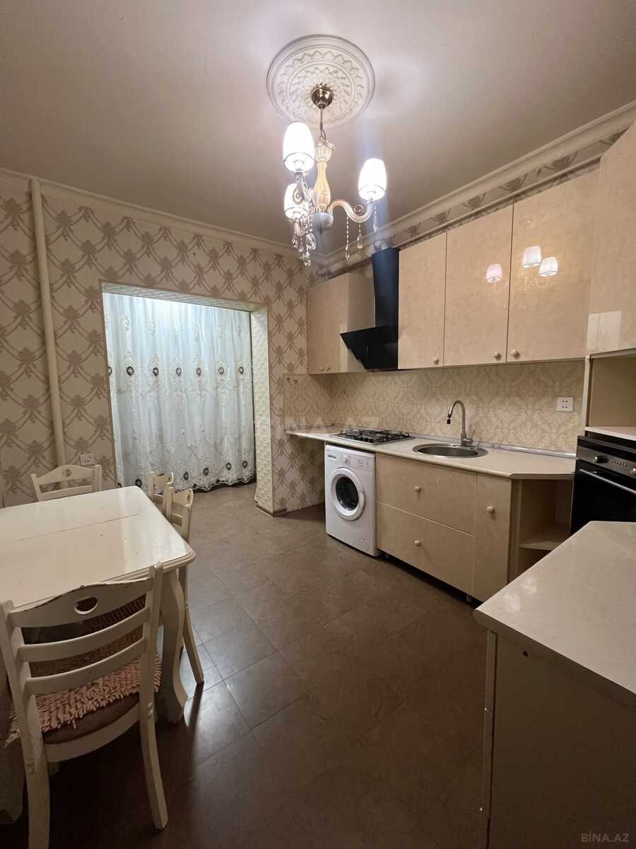 2 otaqlı Köhnə tikili, Xalqlar Dostluğu m., Bakı