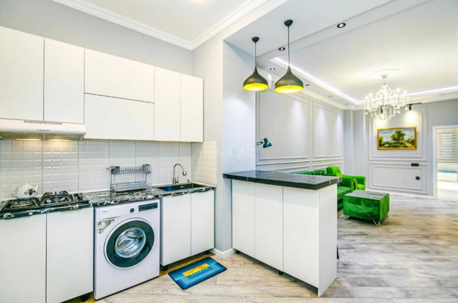 3 otaqlı Köhnə tikili, Sahil m., Bakı