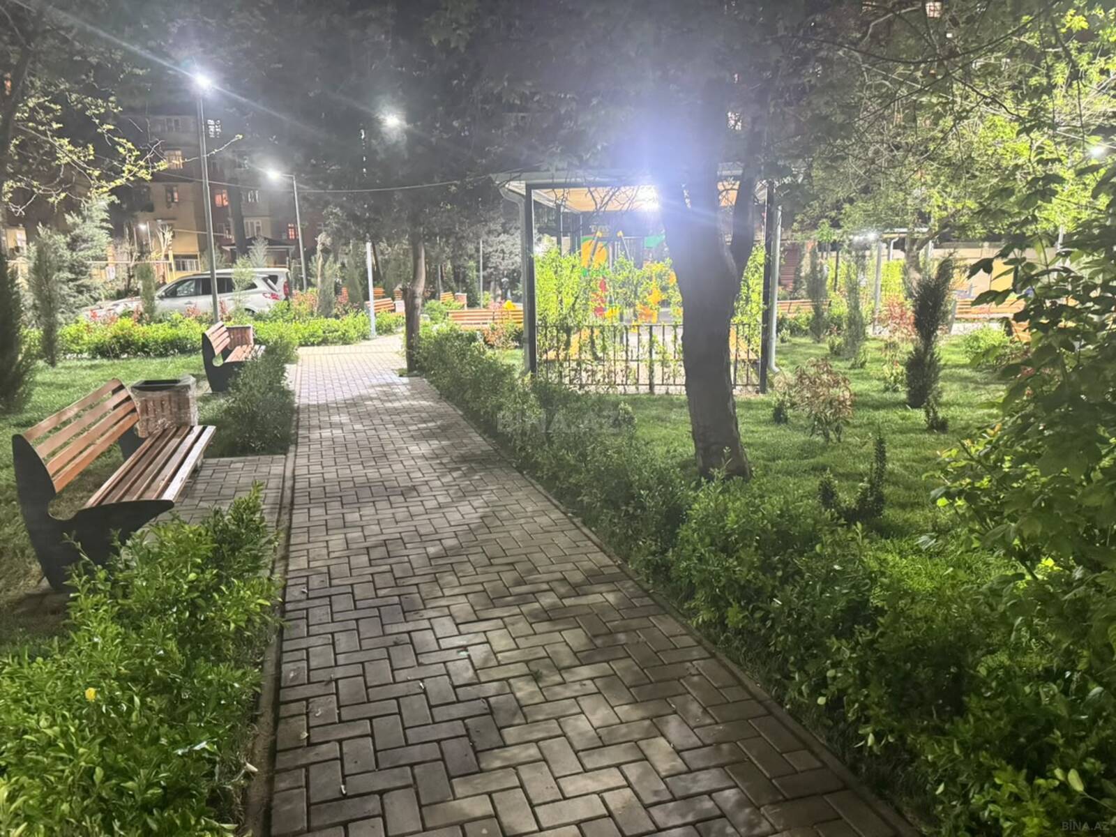 3 otaqlı Köhnə tikili, Neftçilər m., Bakı
