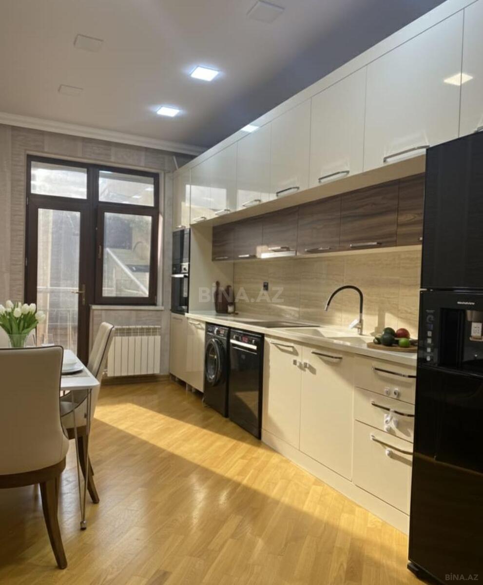 3 otaqlı Yeni tikili, 8 Noyabr m., Bakı