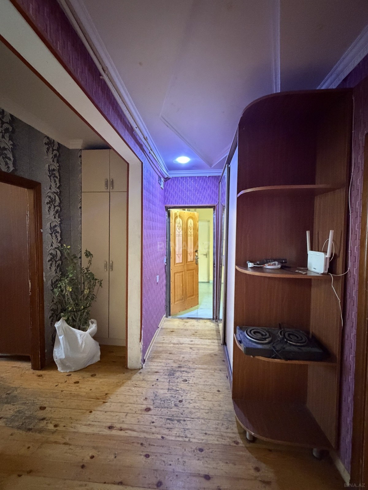 2 otaqlı Köhnə tikili, Bakıxanov q., Bakı
