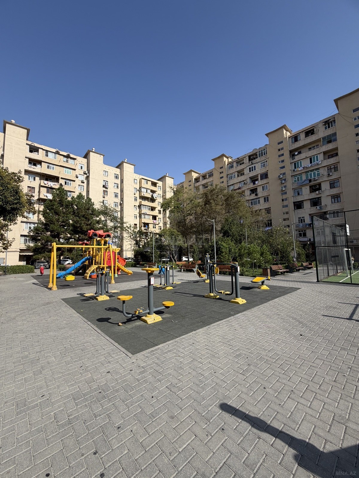 2 otaqlı Köhnə tikili, Bakıxanov q., Bakı