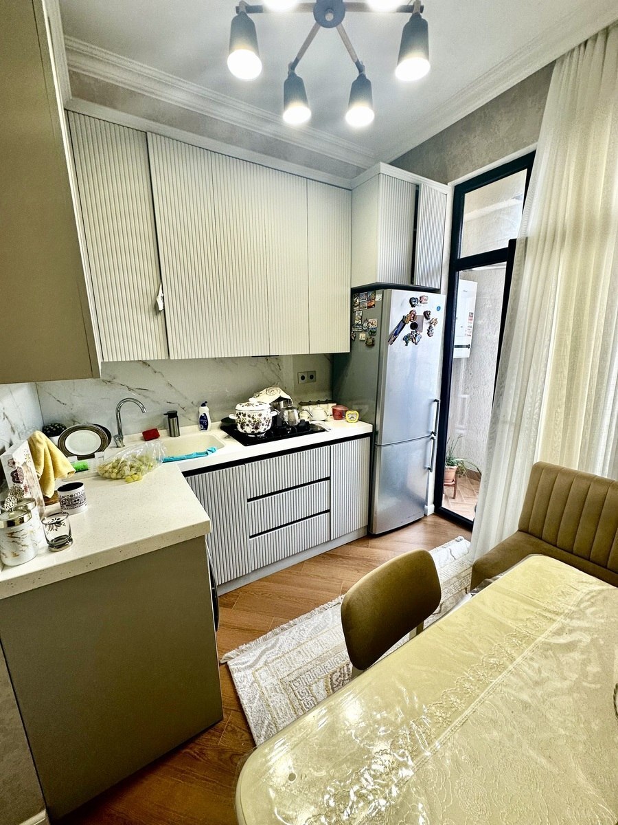 2 otaqlı Yeni tikili, Qara Qarayev m., Bakı