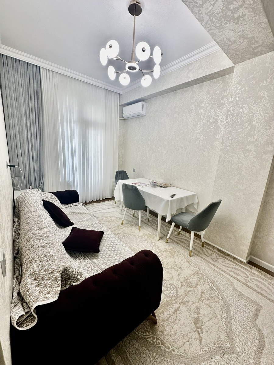 2 otaqlı Yeni tikili, Qara Qarayev m., Bakı