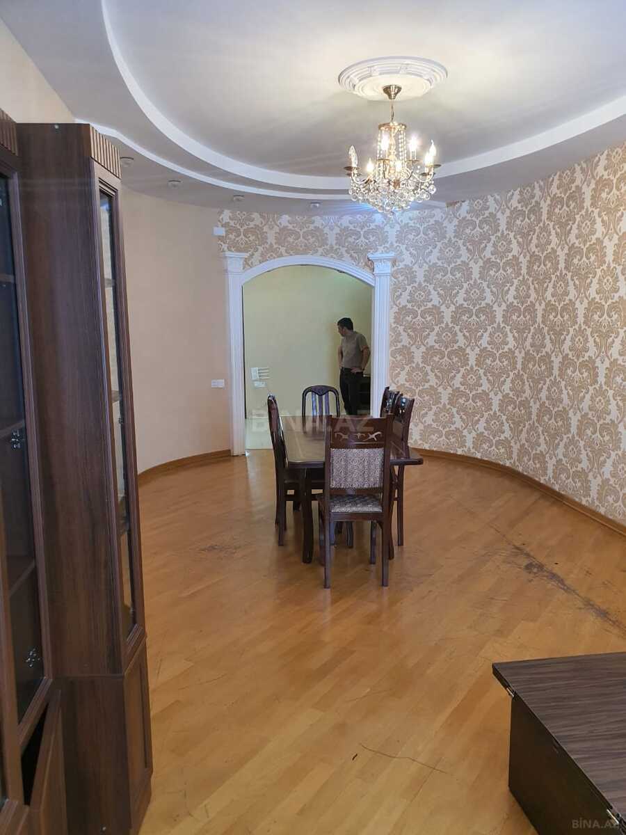 3 otaqlı Yeni tikili, Memar Əcəmi m., Bakı