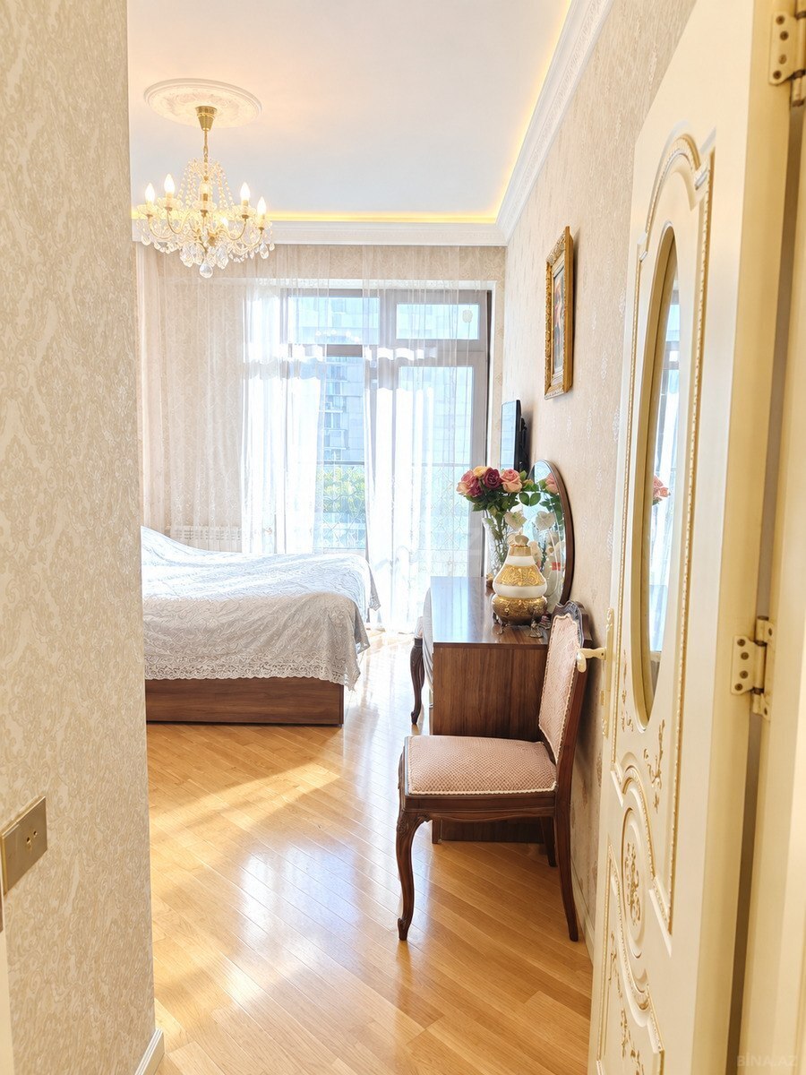 2 otaqlı Yeni tikili, 8 Noyabr m., Bakı