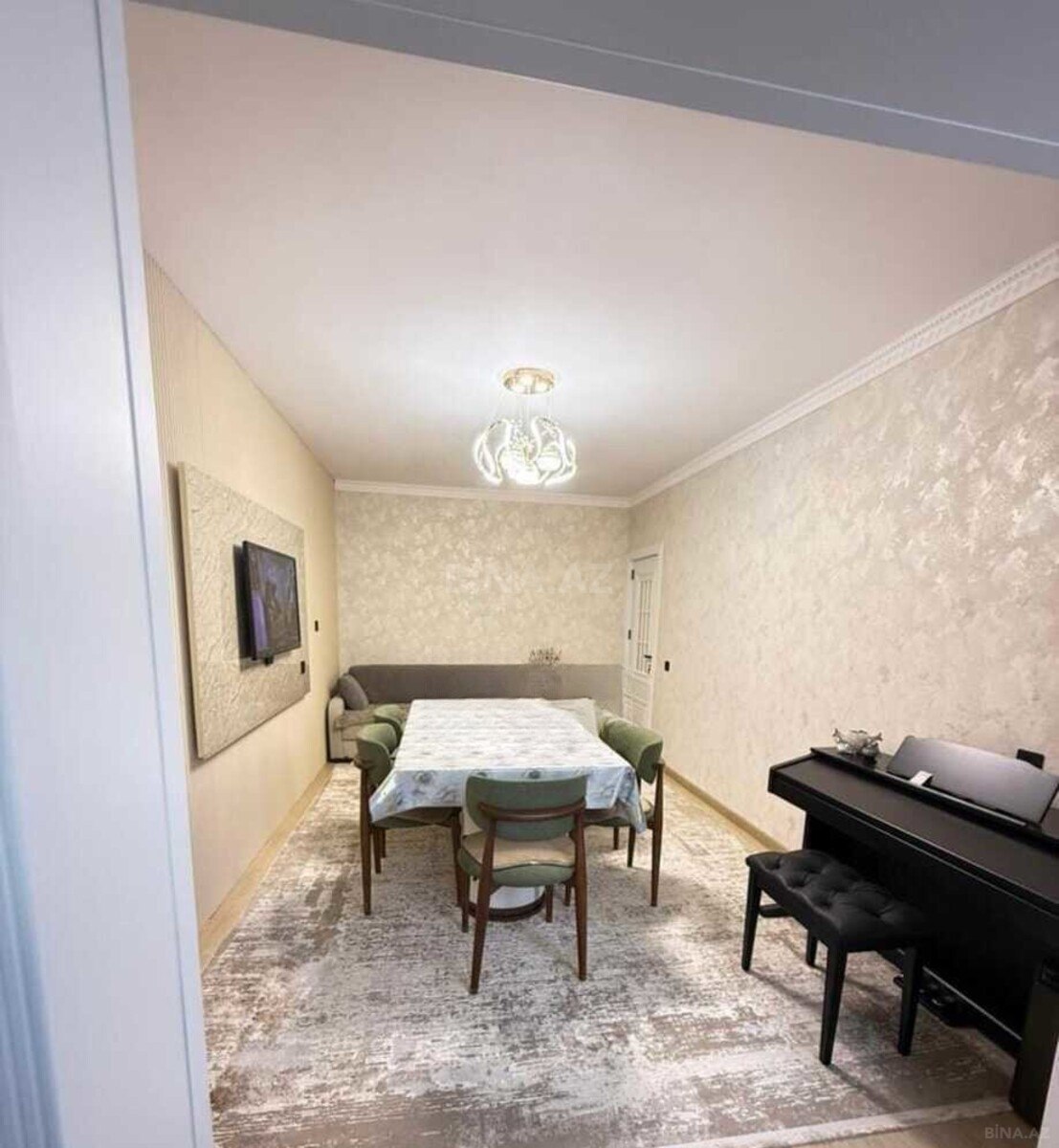 4 otaqlı Köhnə tikili, İnşaatçılar m., Bakı