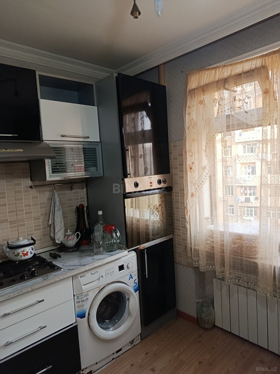 2 otaqlı Köhnə tikili, Bakıxanov q., Bakı