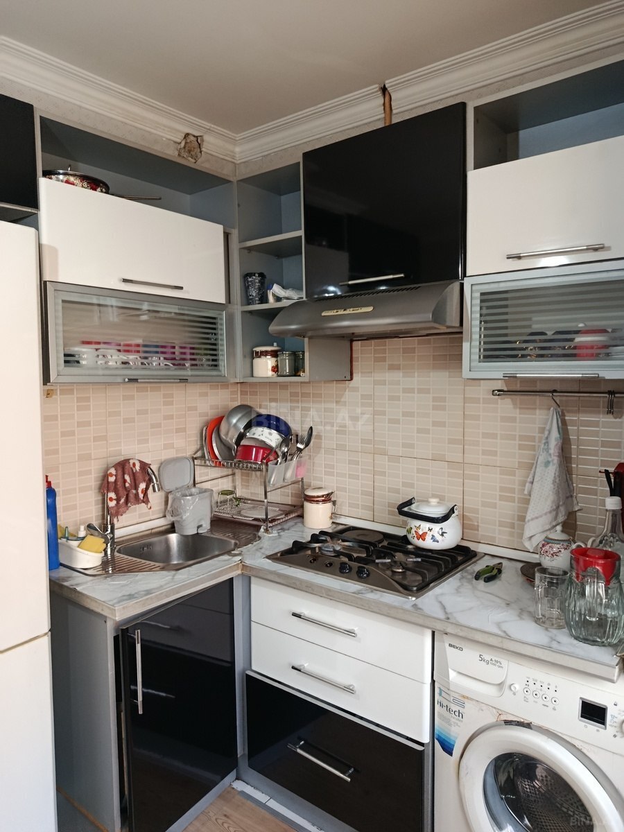 2 otaqlı Köhnə tikili, Bakıxanov q., Bakı