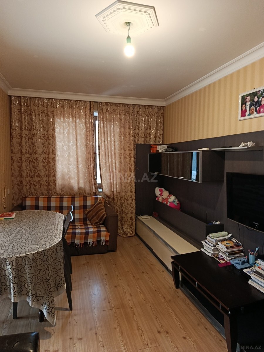 2 otaqlı Köhnə tikili, Bakıxanov q., Bakı