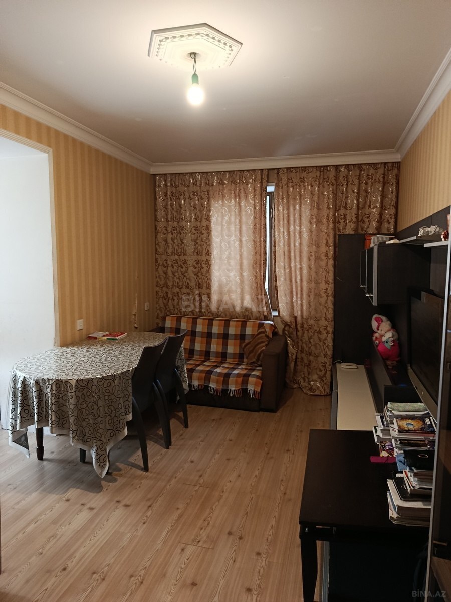 2 otaqlı Köhnə tikili, Bakıxanov q., Bakı