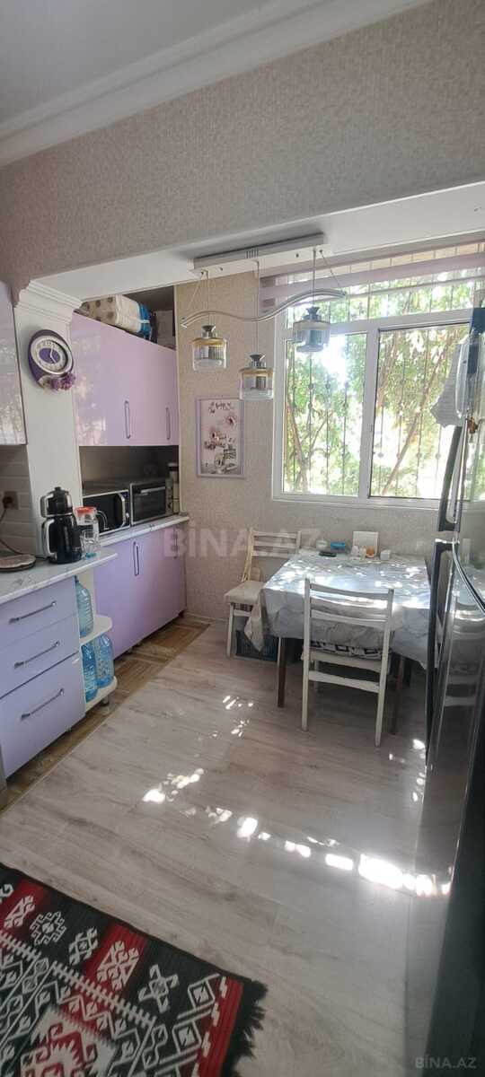 3 otaqlı Köhnə tikili, Həzi Aslanov m., Bakı